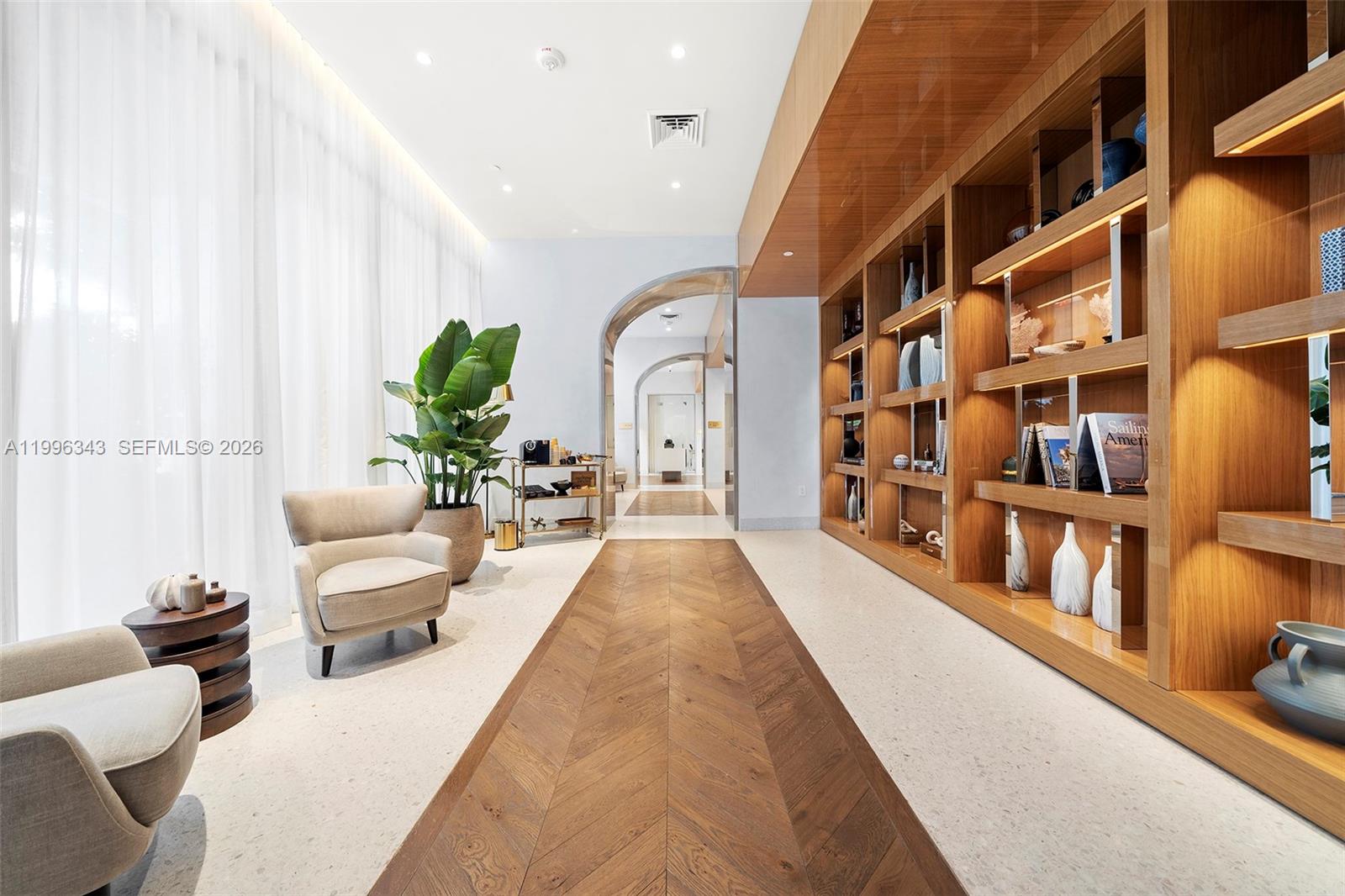 2678 Tigertail Ave #2006 Coconut Grove, FL 33133