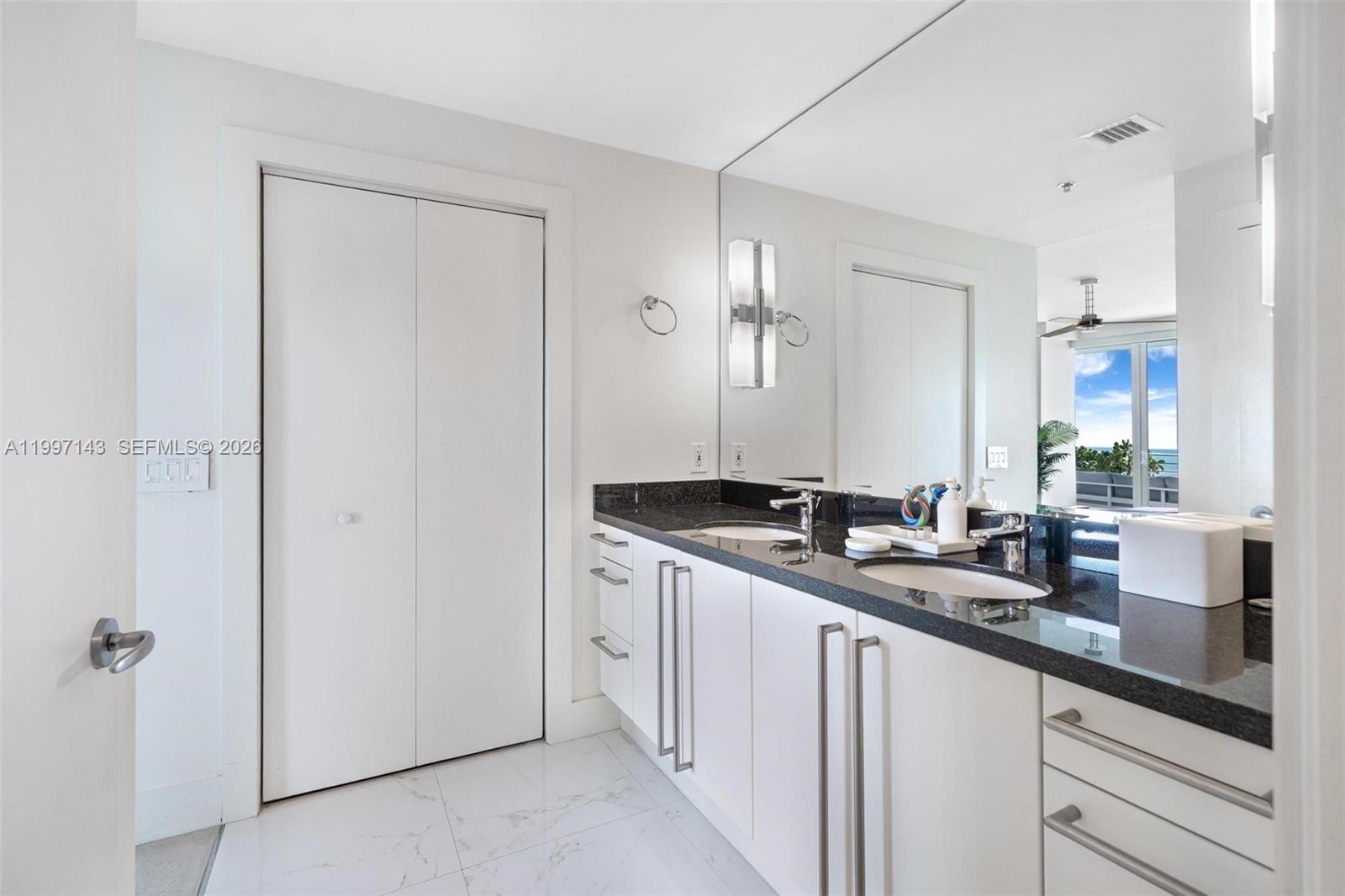 226 Ocean Dr #8F Miami Beach, FL 33139