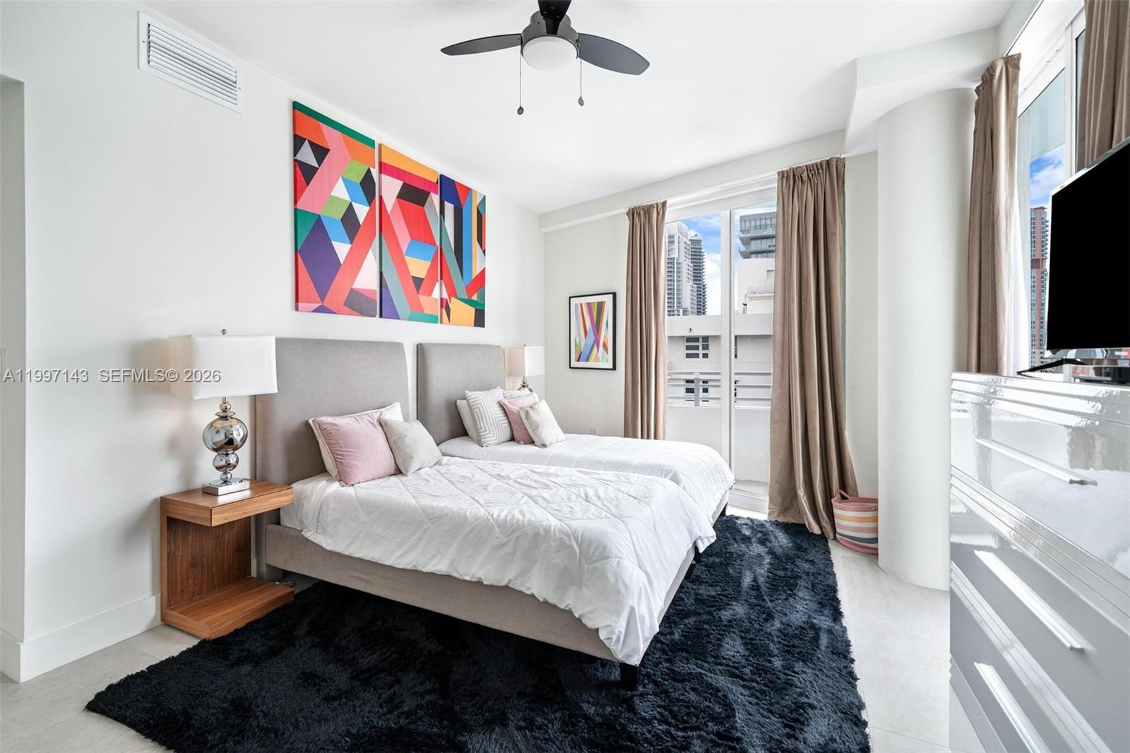 226 Ocean Dr #8F Miami Beach, FL 33139