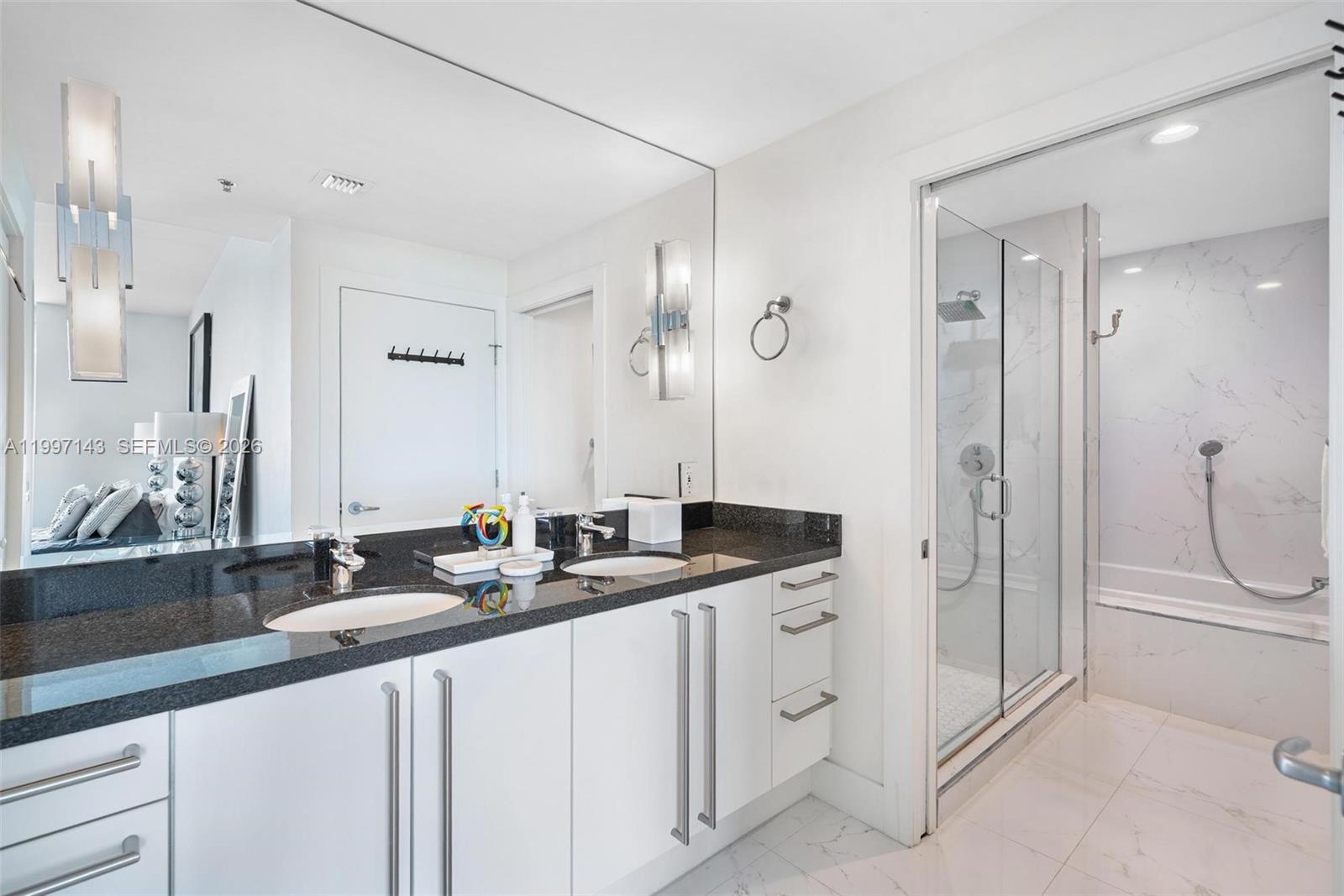 226 Ocean Dr #8F Miami Beach, FL 33139