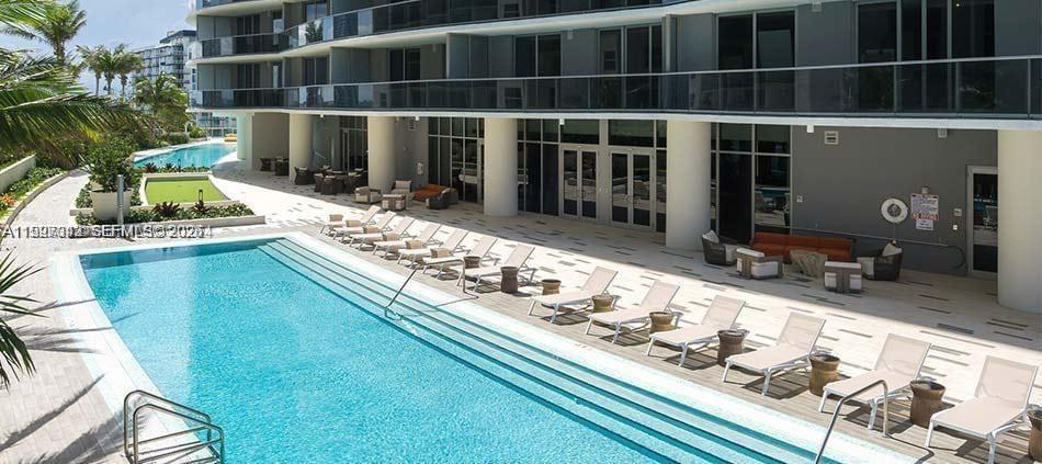 image Aria on the Bay11