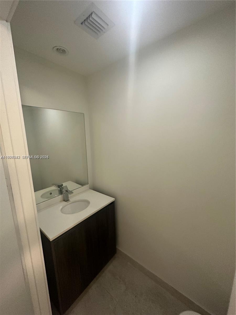 image Aria on the Bay3