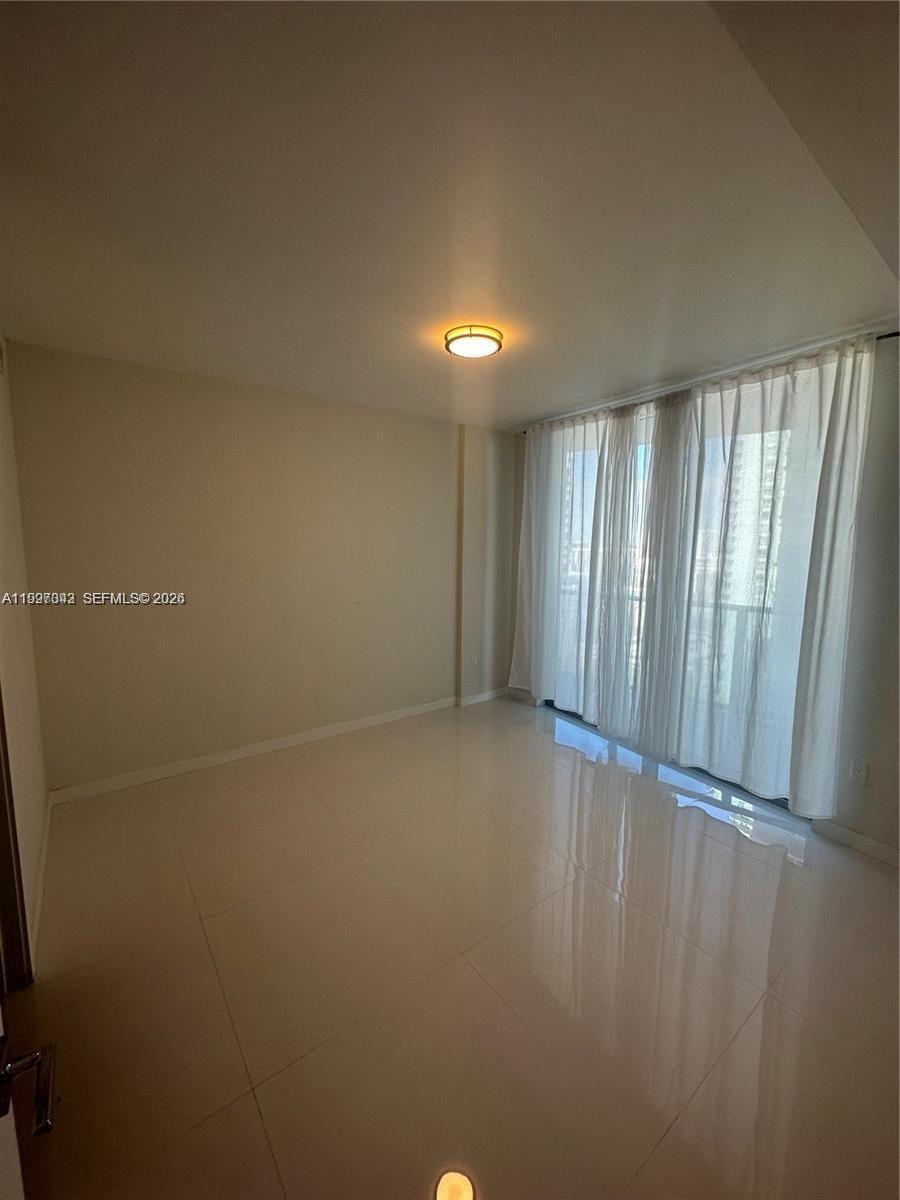 image Aria on the Bay6