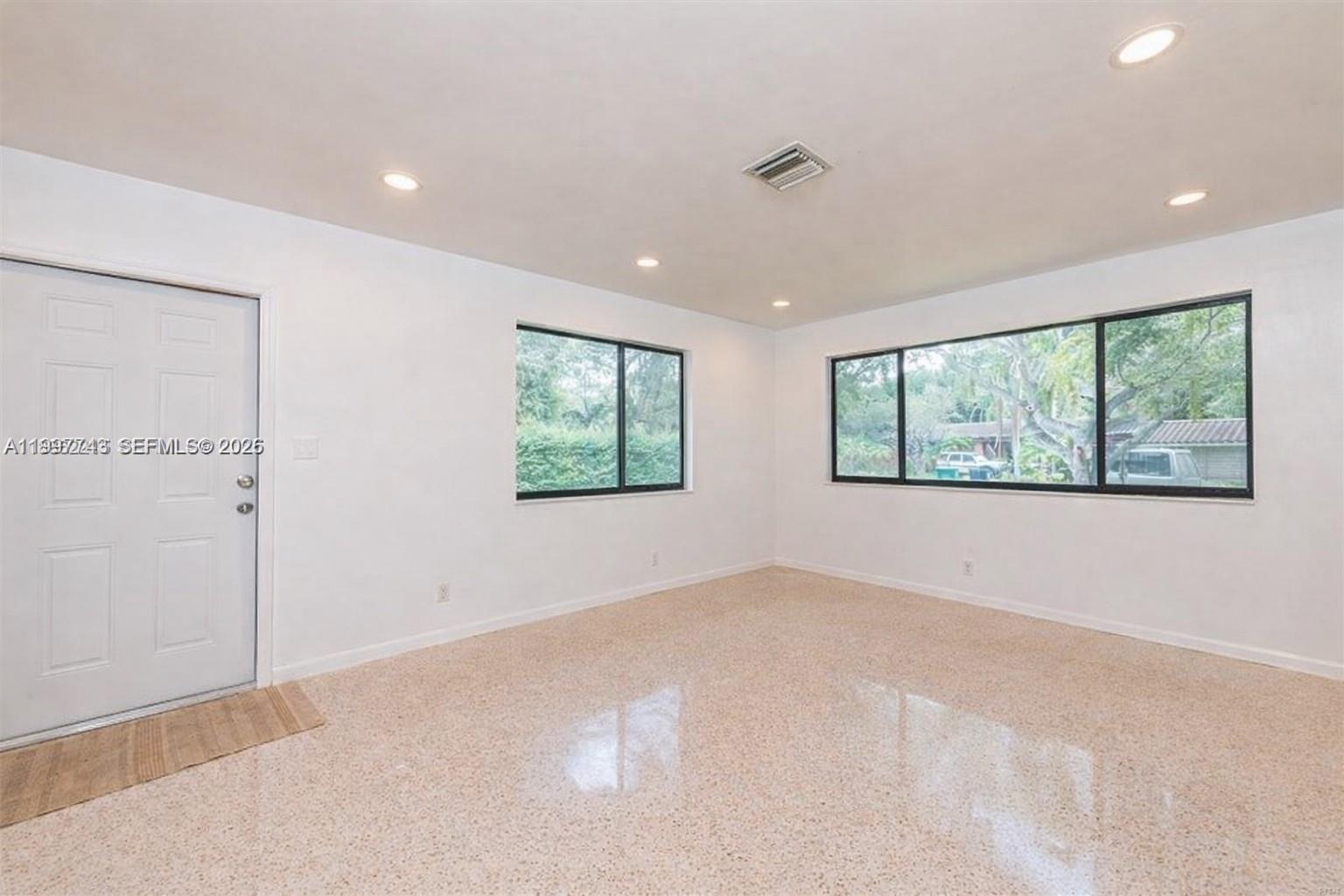 7830 SW 99th St Miami, FL 33156