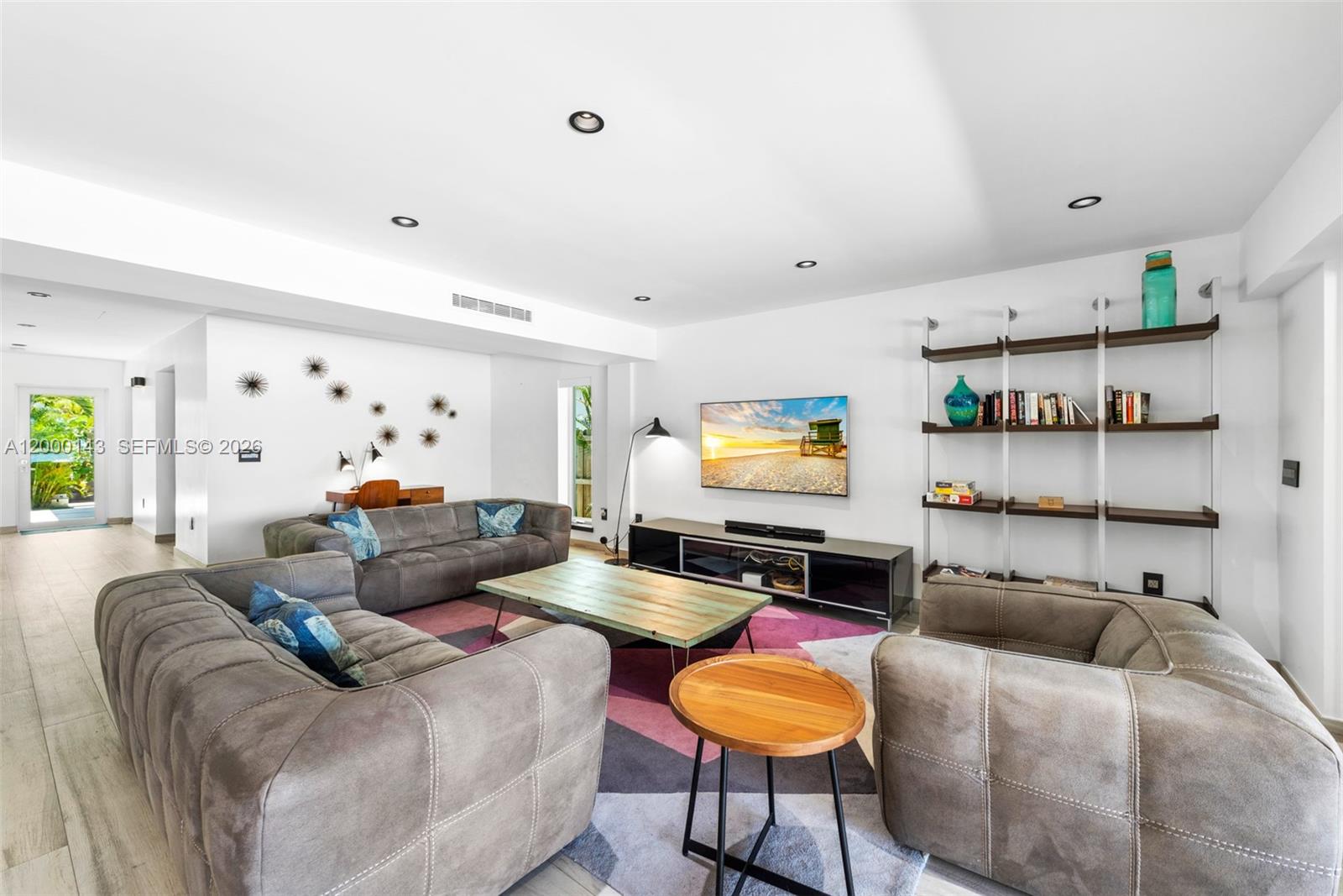 741 86th St Miami Beach, FL 33141