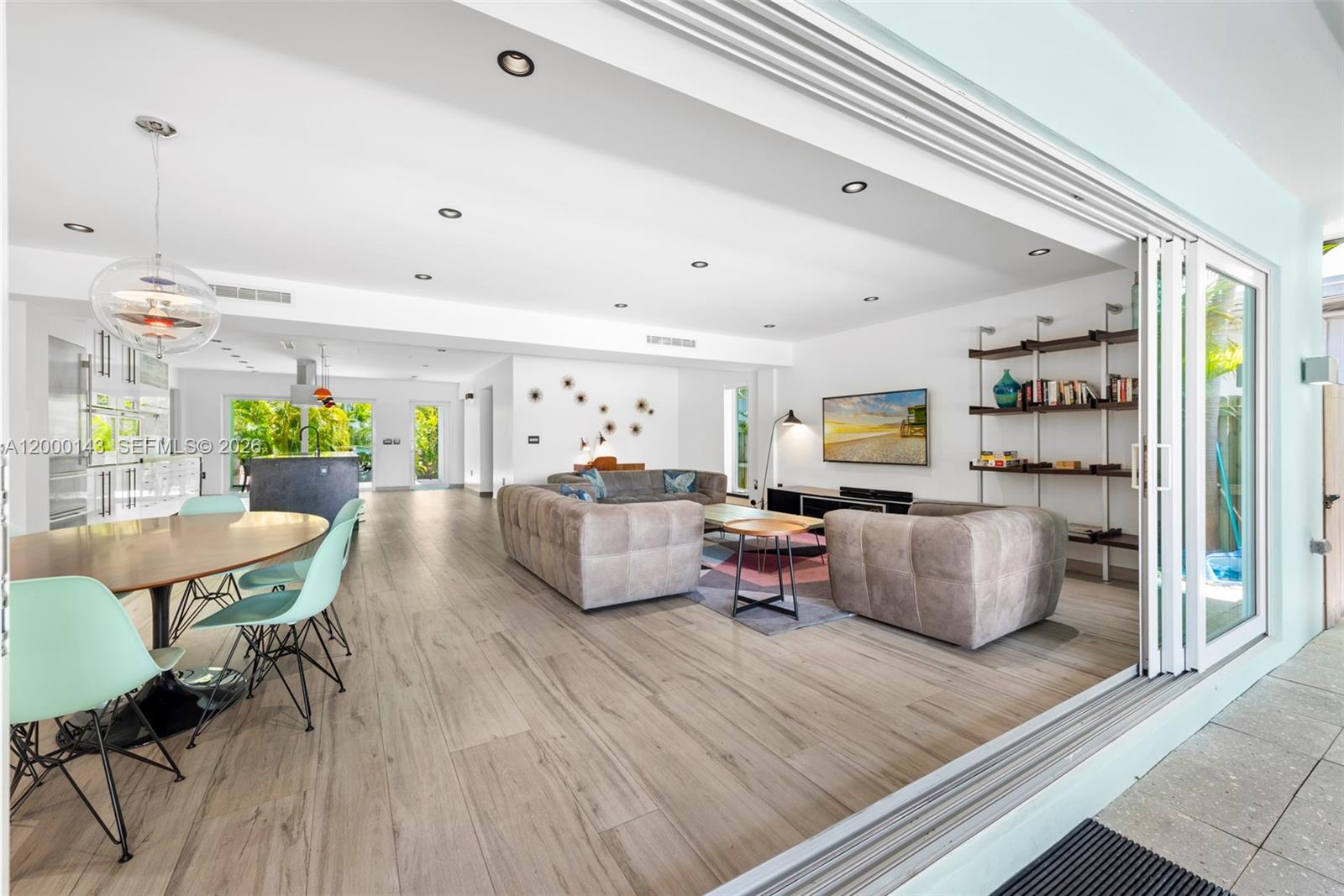 741 86th St Miami Beach, FL 33141