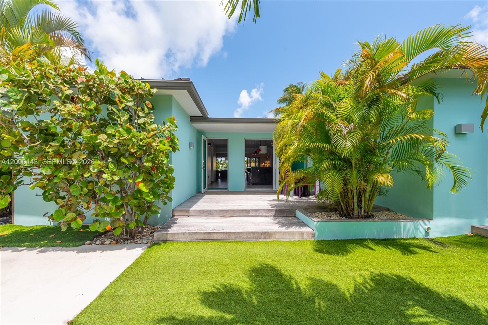 741 86th St Miami Beach, FL 33141