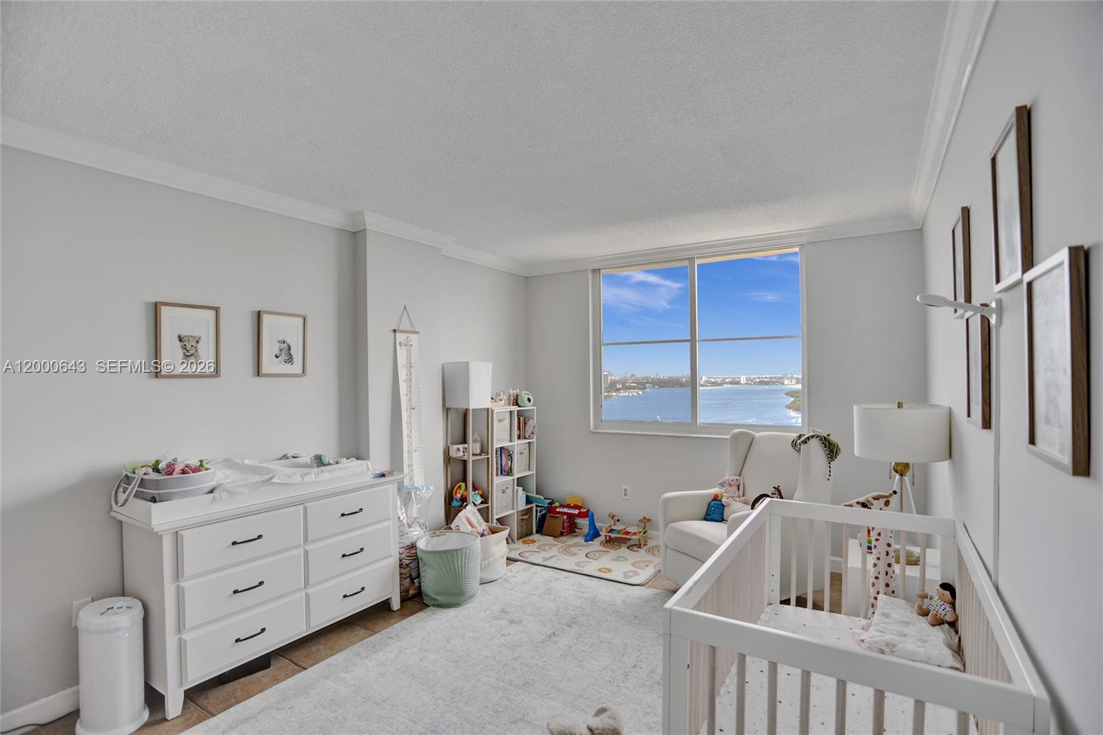 image Arlen House Condo20