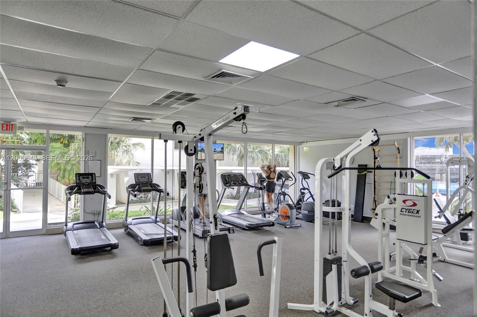 image Arlen House Condo23