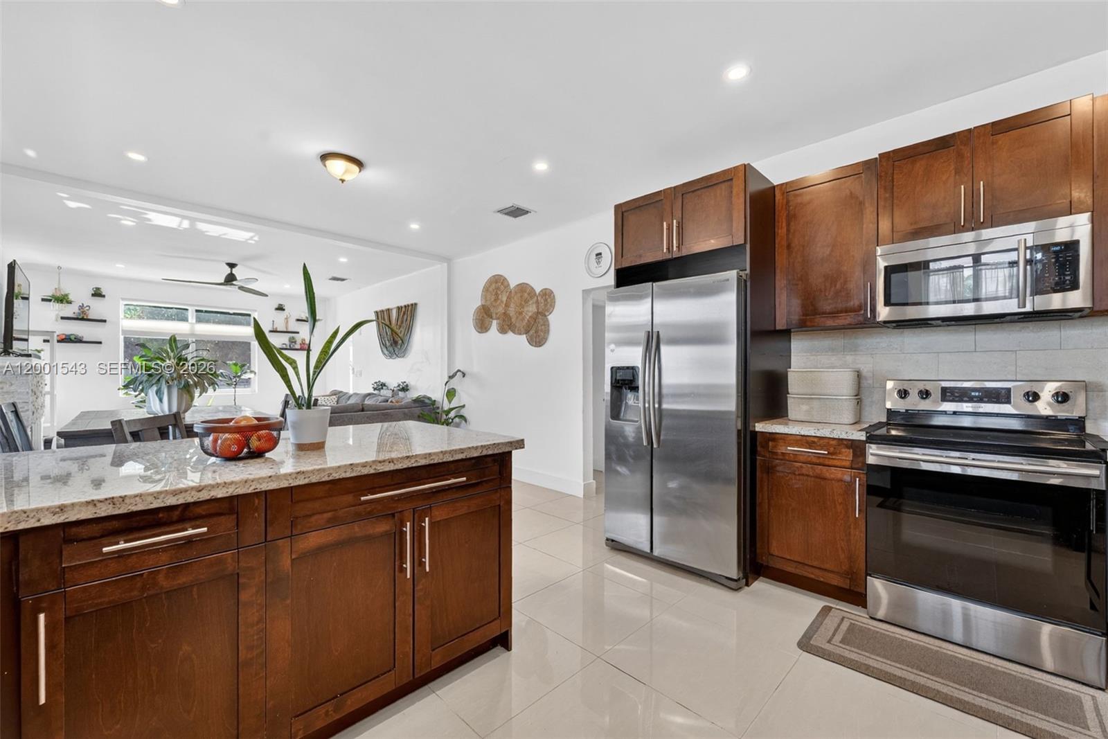 1960 NW 24th Ct Miami, FL 33125