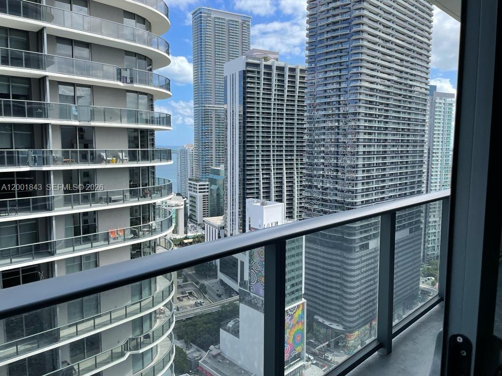 image Brickell Heights West10