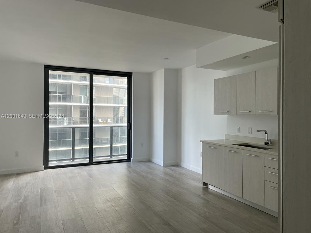 image Brickell Heights West1