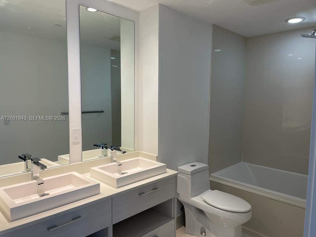 image Brickell Heights West5