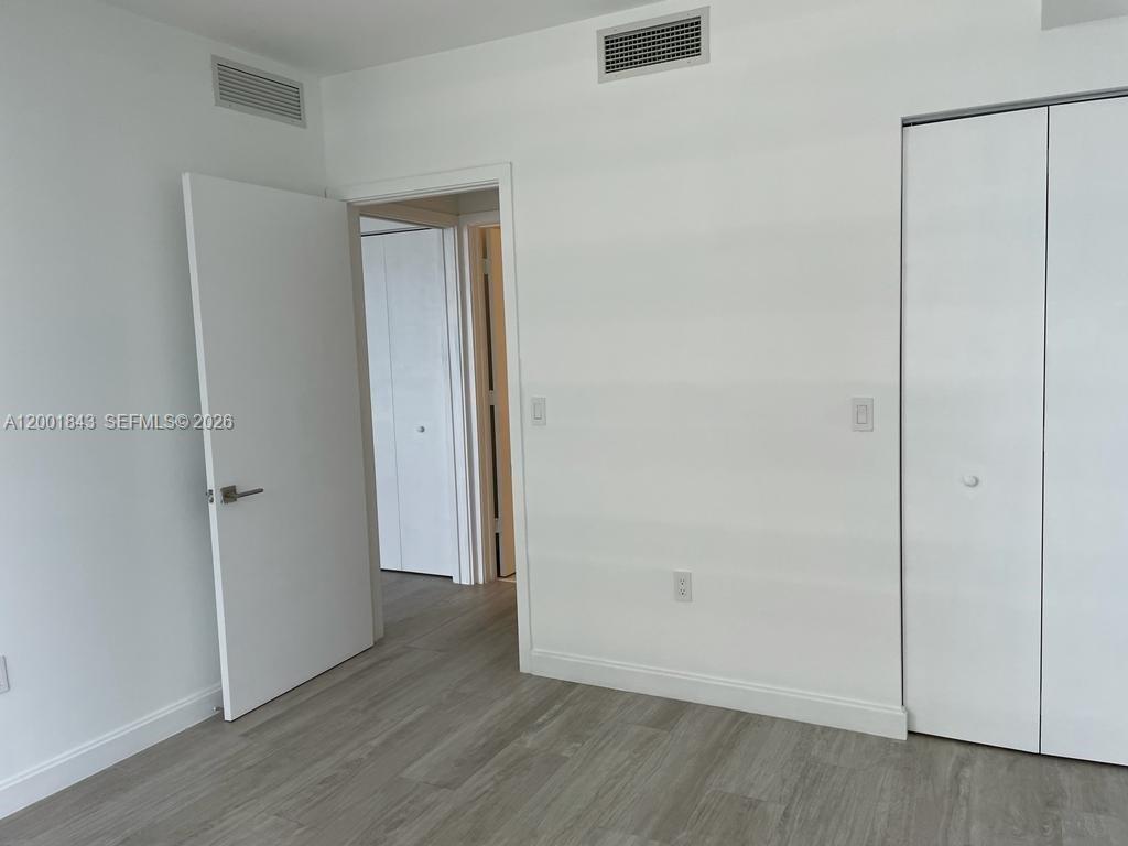image Brickell Heights West8