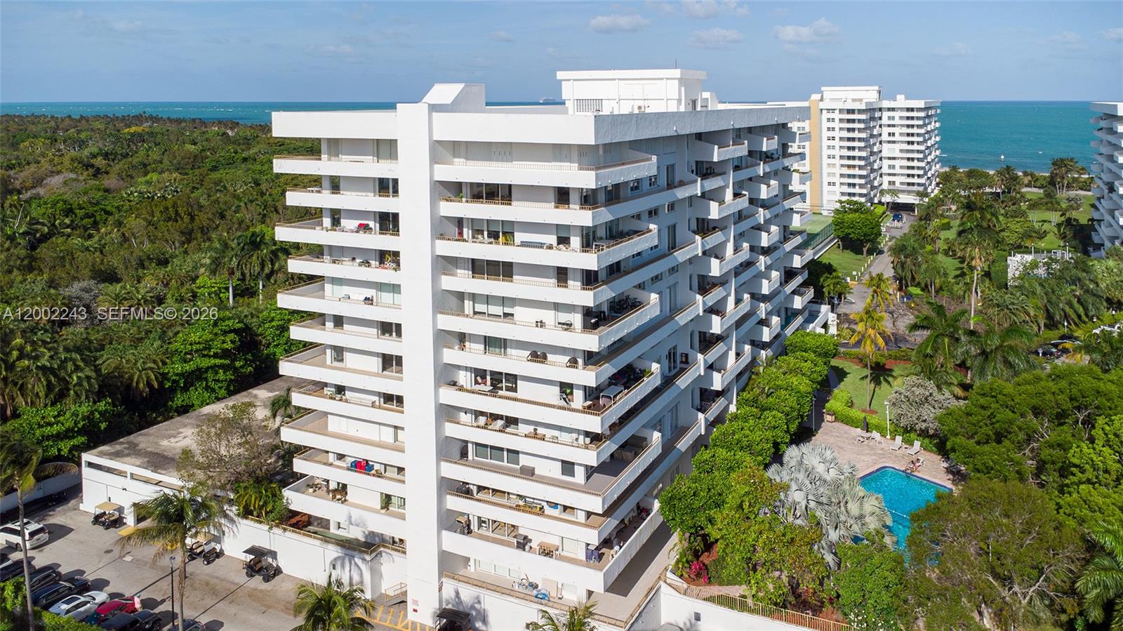 image Commodore Club West11