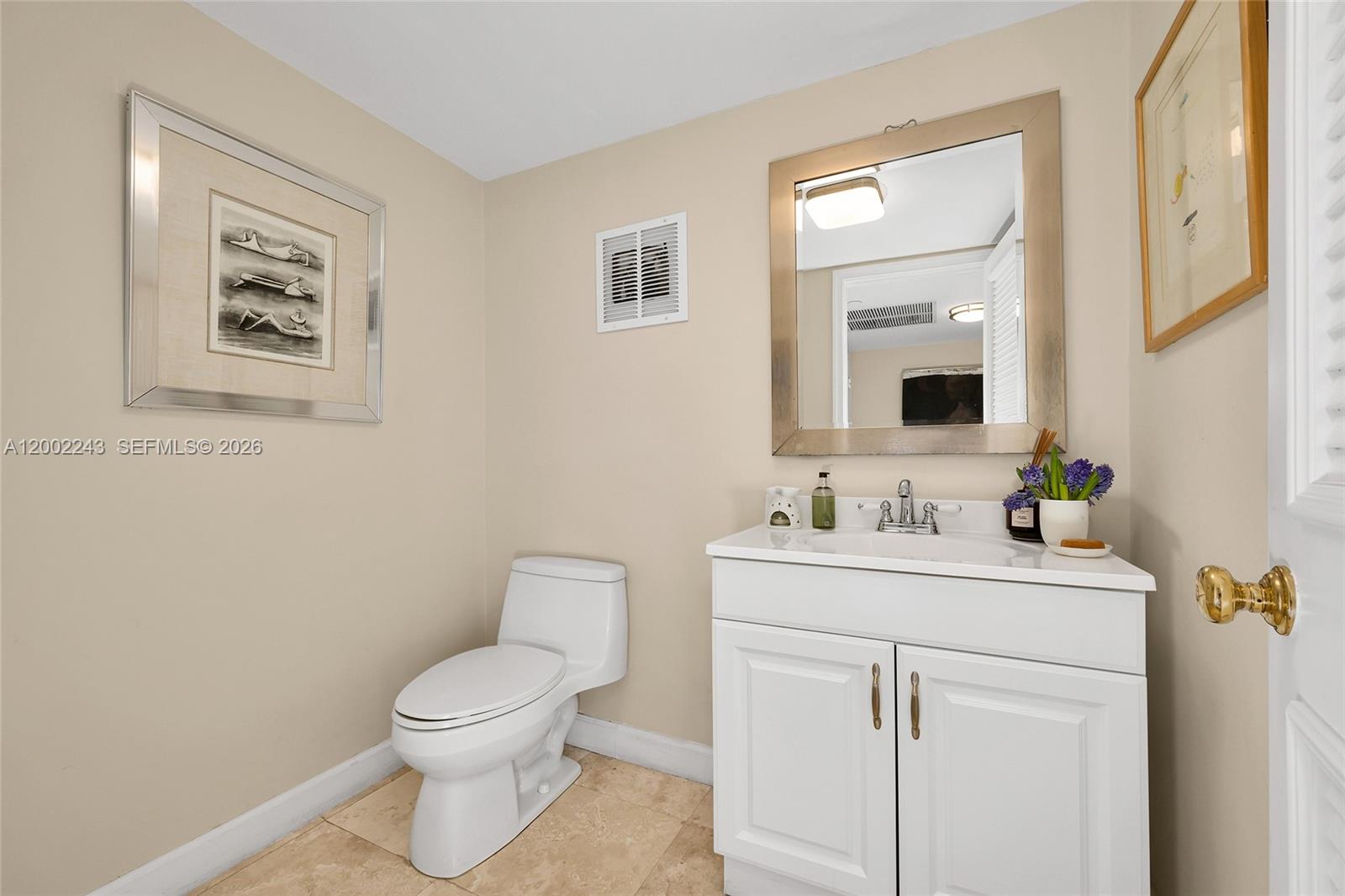 image Commodore Club West17