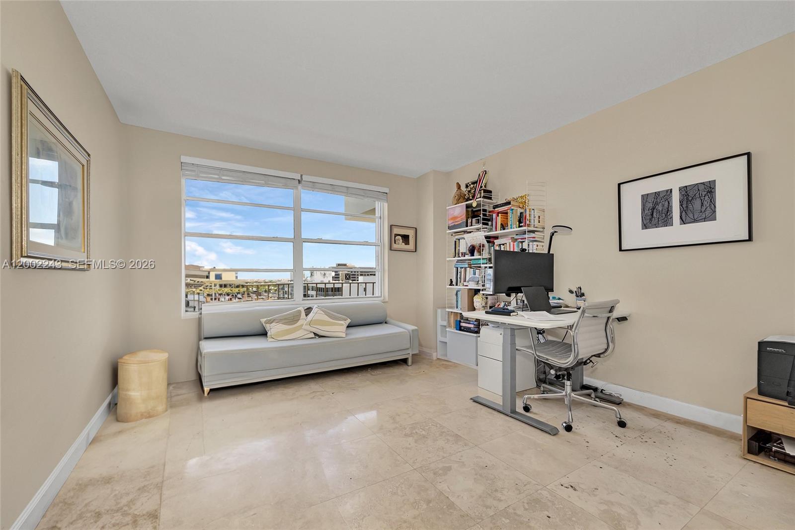 image Commodore Club West30