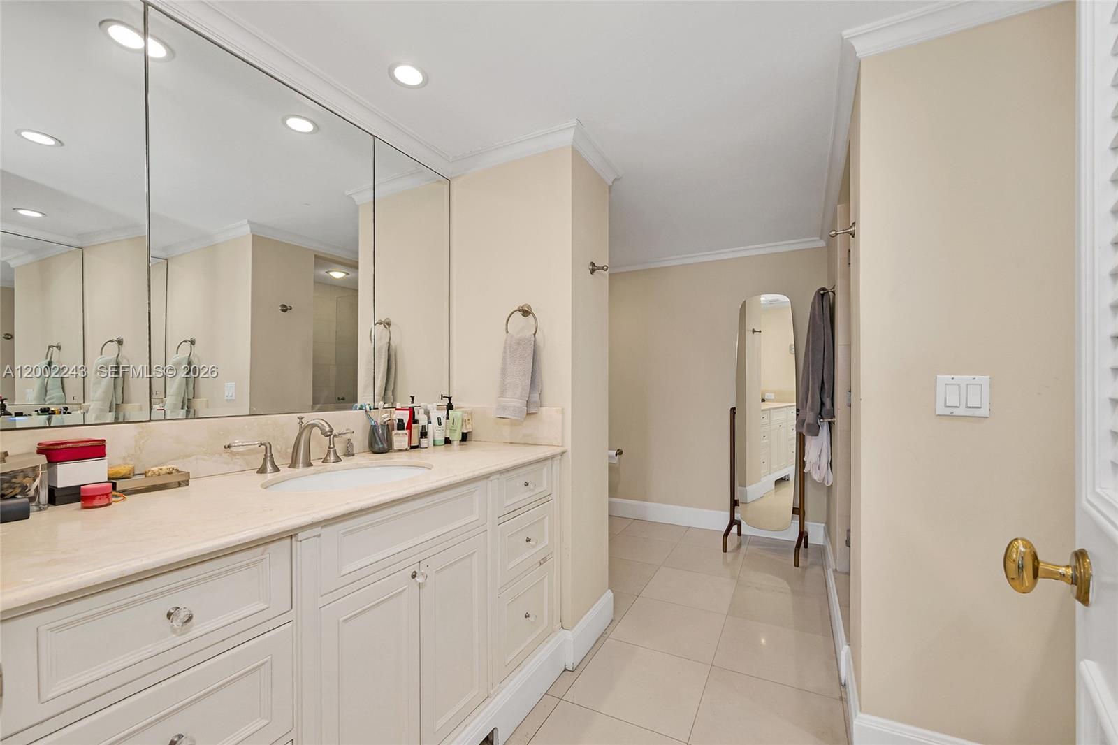 image Commodore Club West39