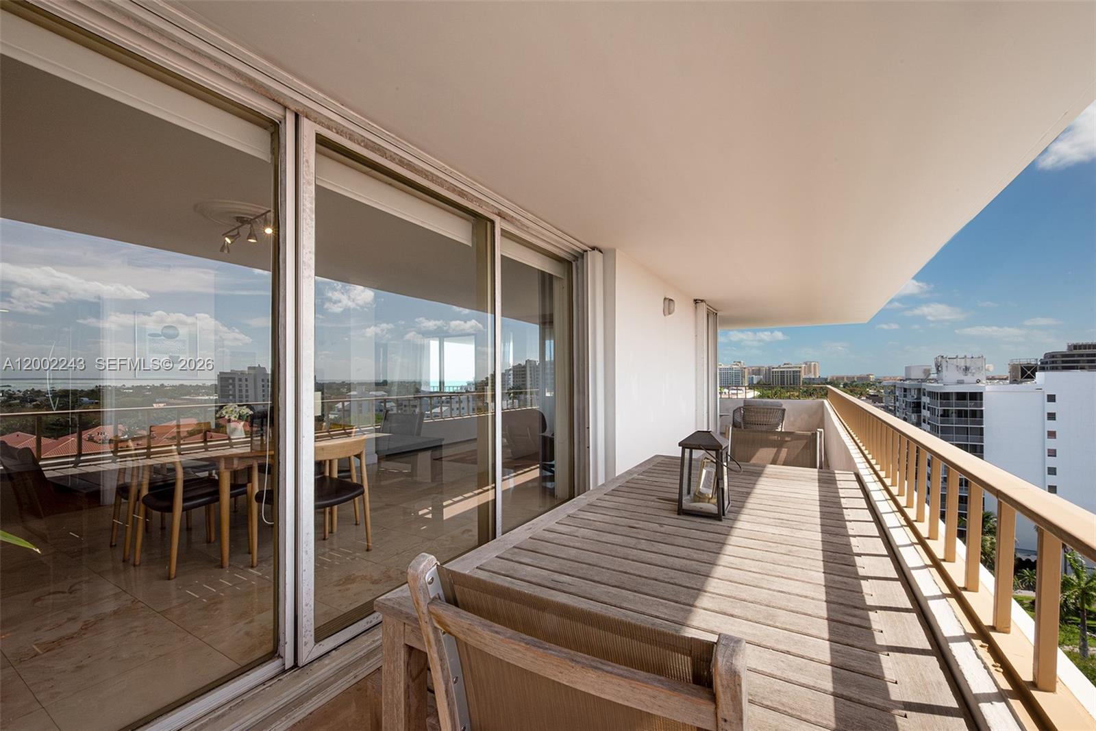 image Commodore Club West41