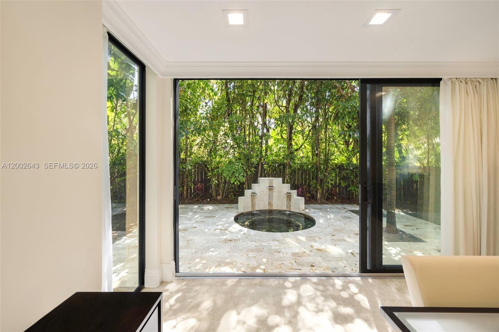 2301 Tigertail Ave Coconut Grove, FL 33133