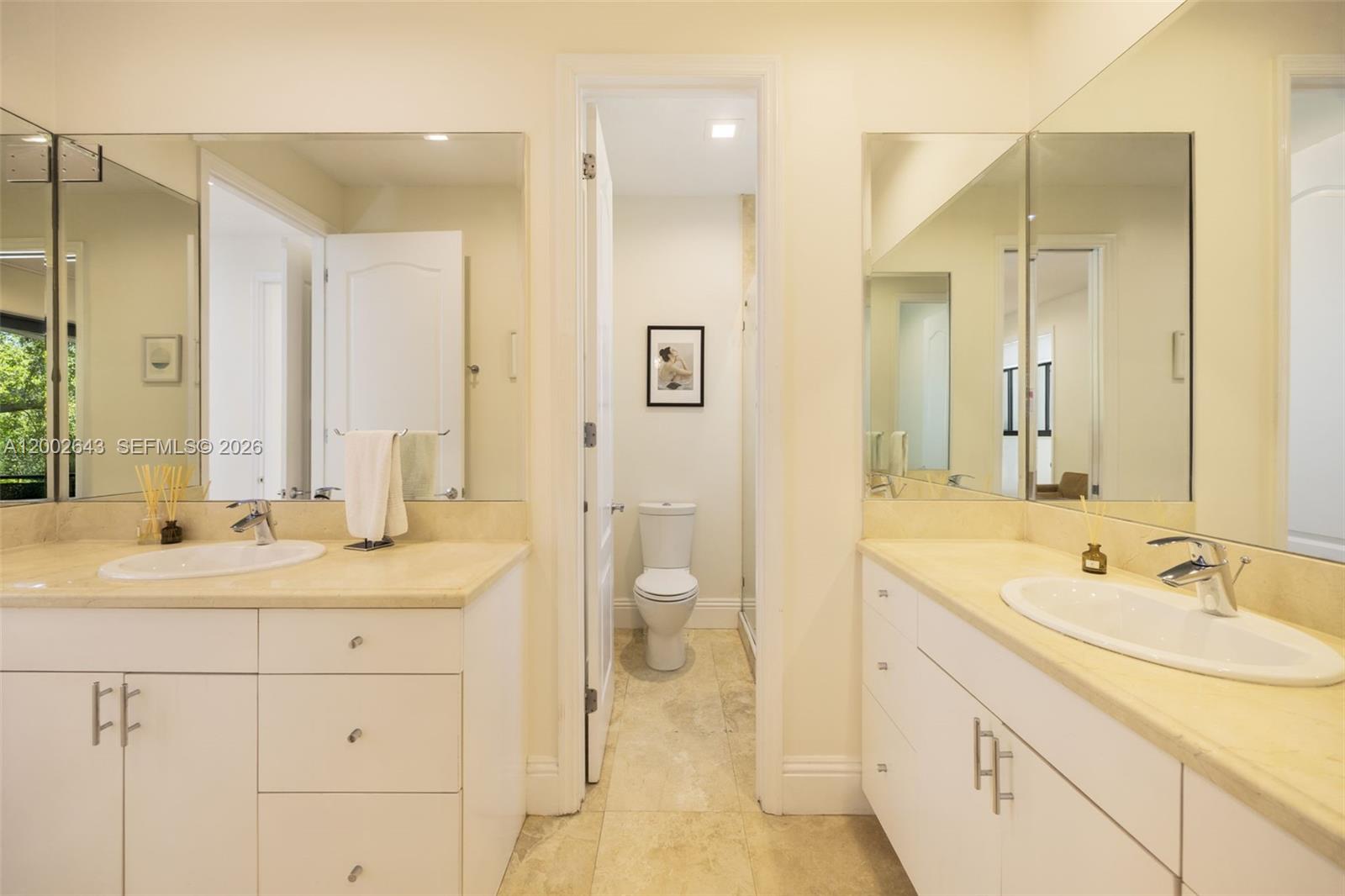 2301 Tigertail Ave Coconut Grove, FL 33133