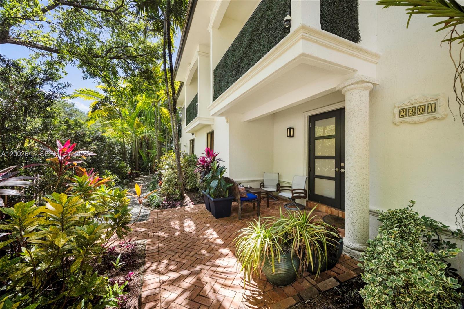 2301 Tigertail Ave Coconut Grove, FL 33133