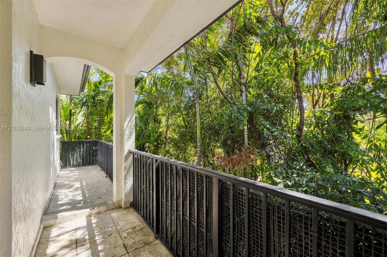 2301 Tigertail Ave Coconut Grove, FL 33133