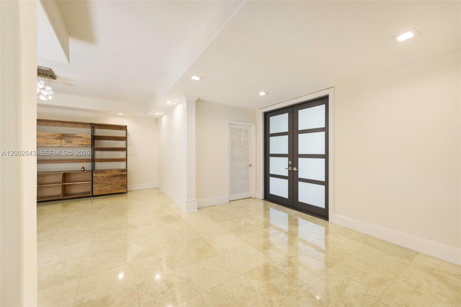 2301 Tigertail Ave Coconut Grove, FL 33133