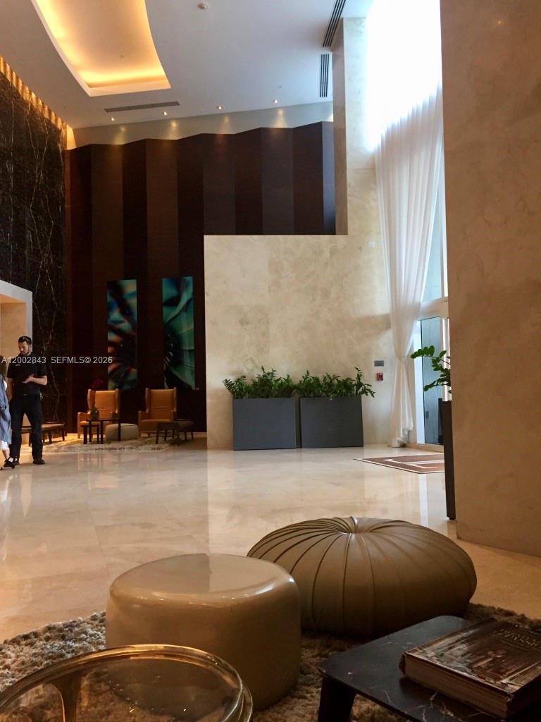 image Trump Tower I21