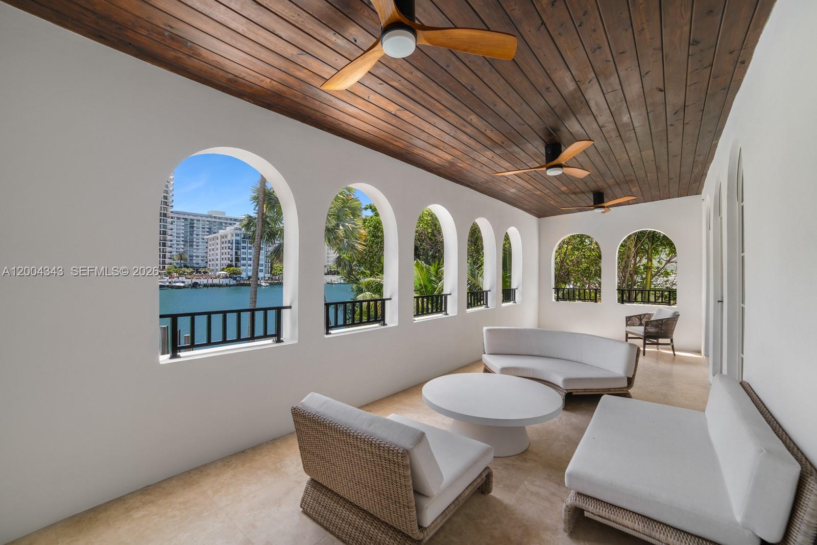 5763 Pine Tree Dr Miami Beach, FL 33140