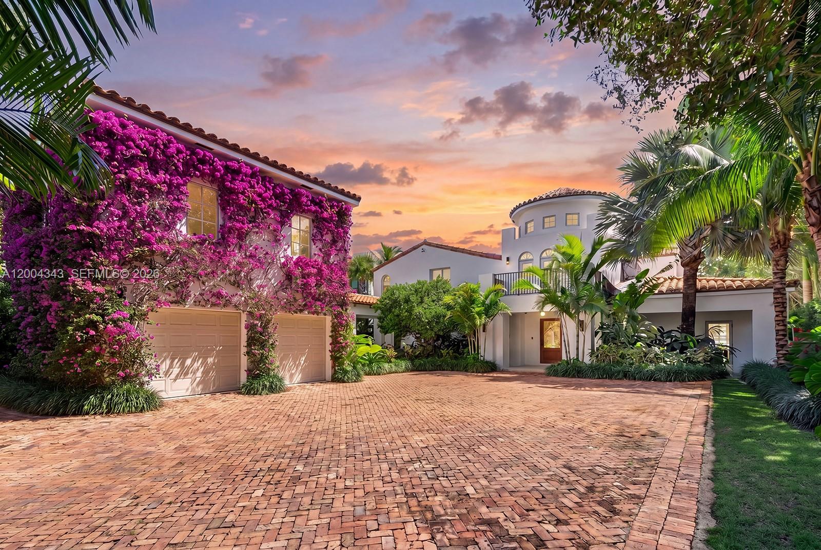 5763 Pine Tree Dr Miami Beach, FL 33140