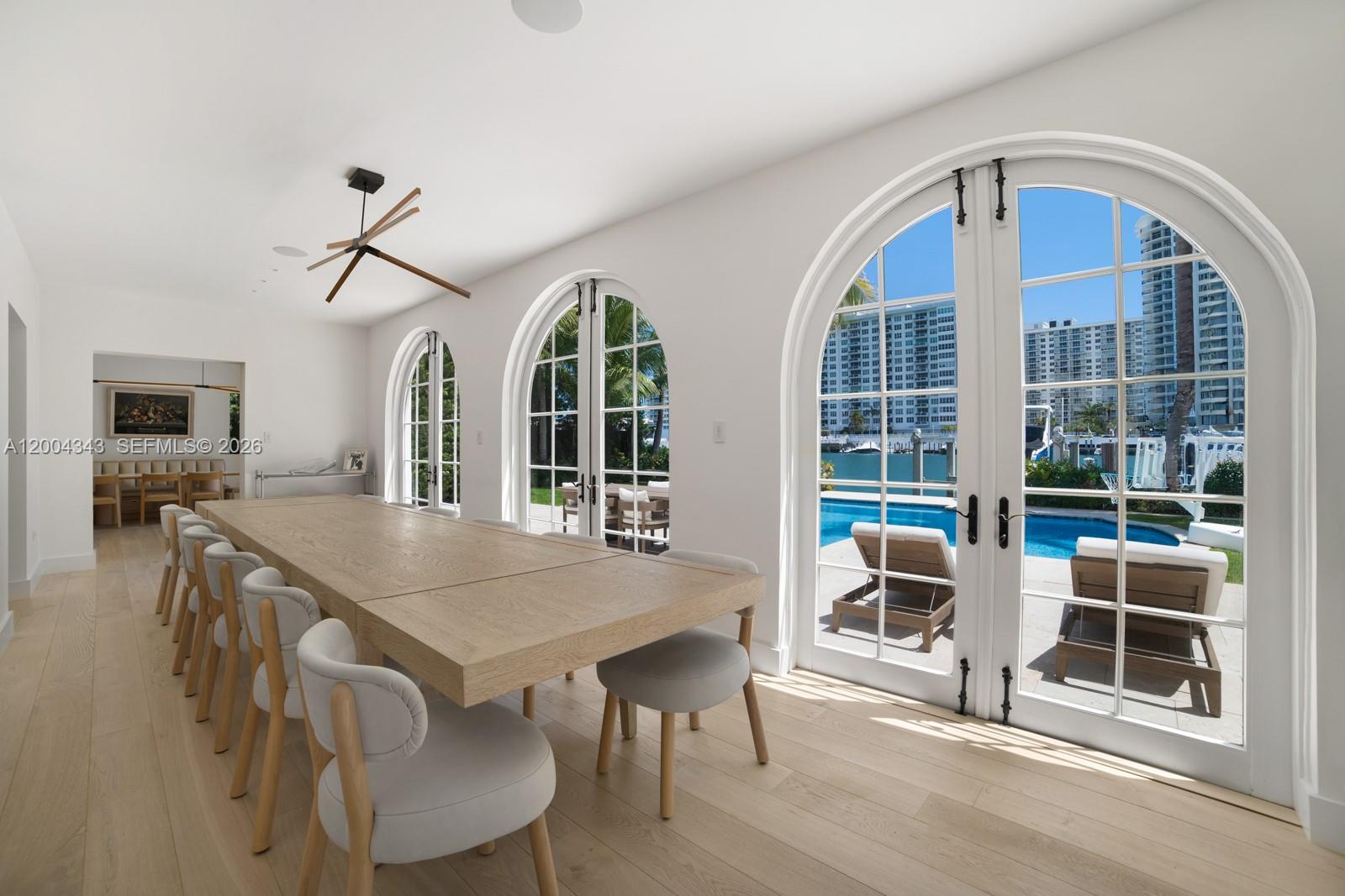 5763 Pine Tree Dr Miami Beach, FL 33140