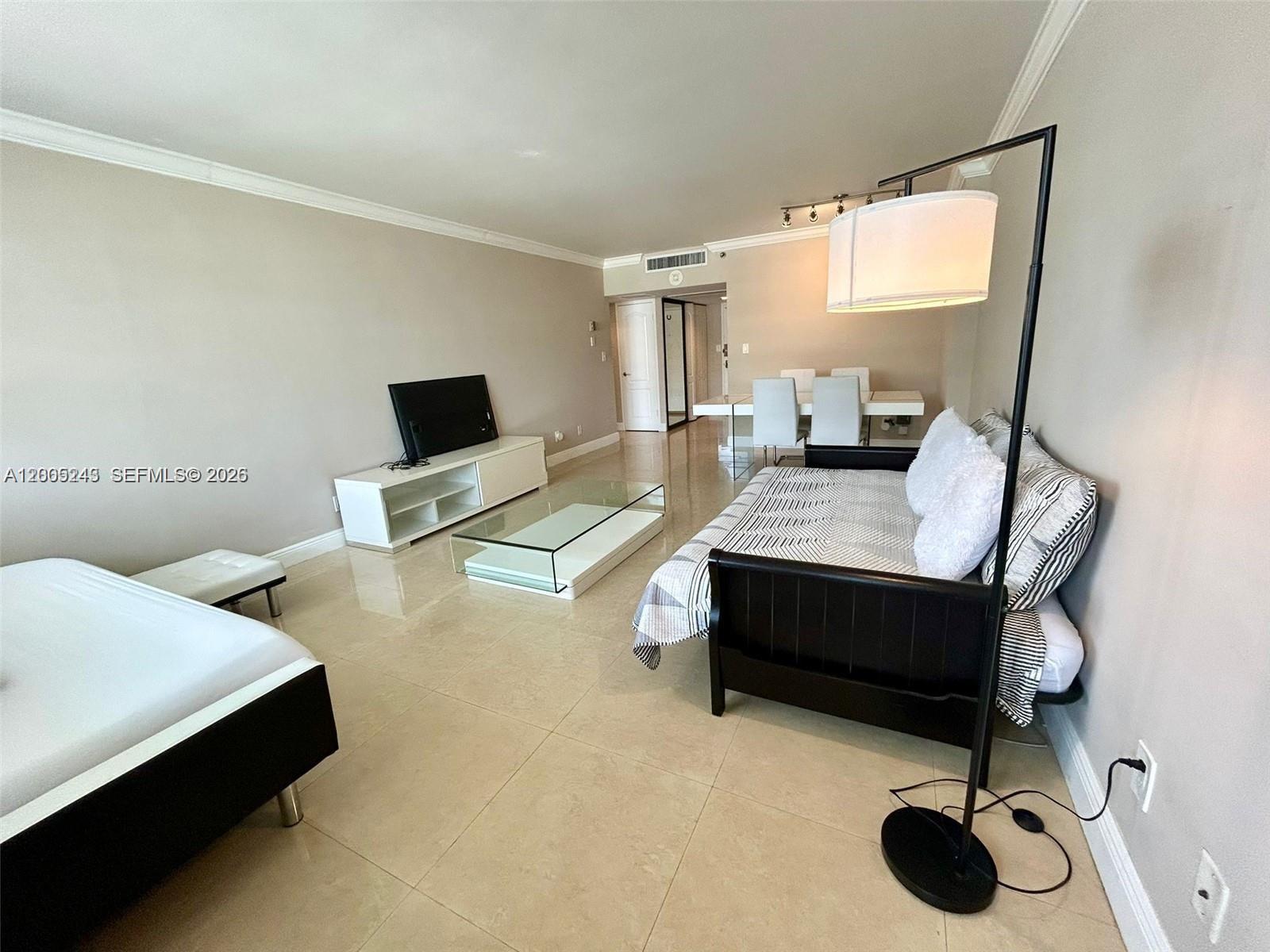 100 Lincoln Rd #1010