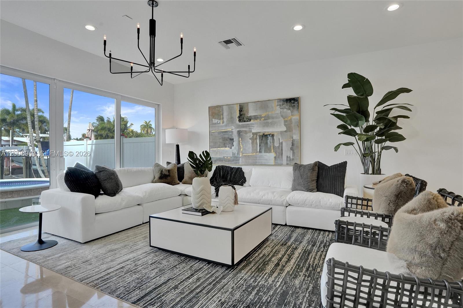 2739 NE 15th St Fort Lauderdale, FL 33304