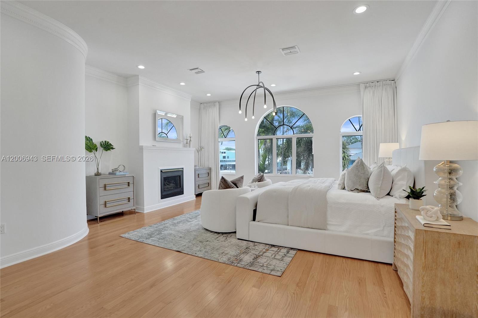 2739 NE 15th St Fort Lauderdale, FL 33304