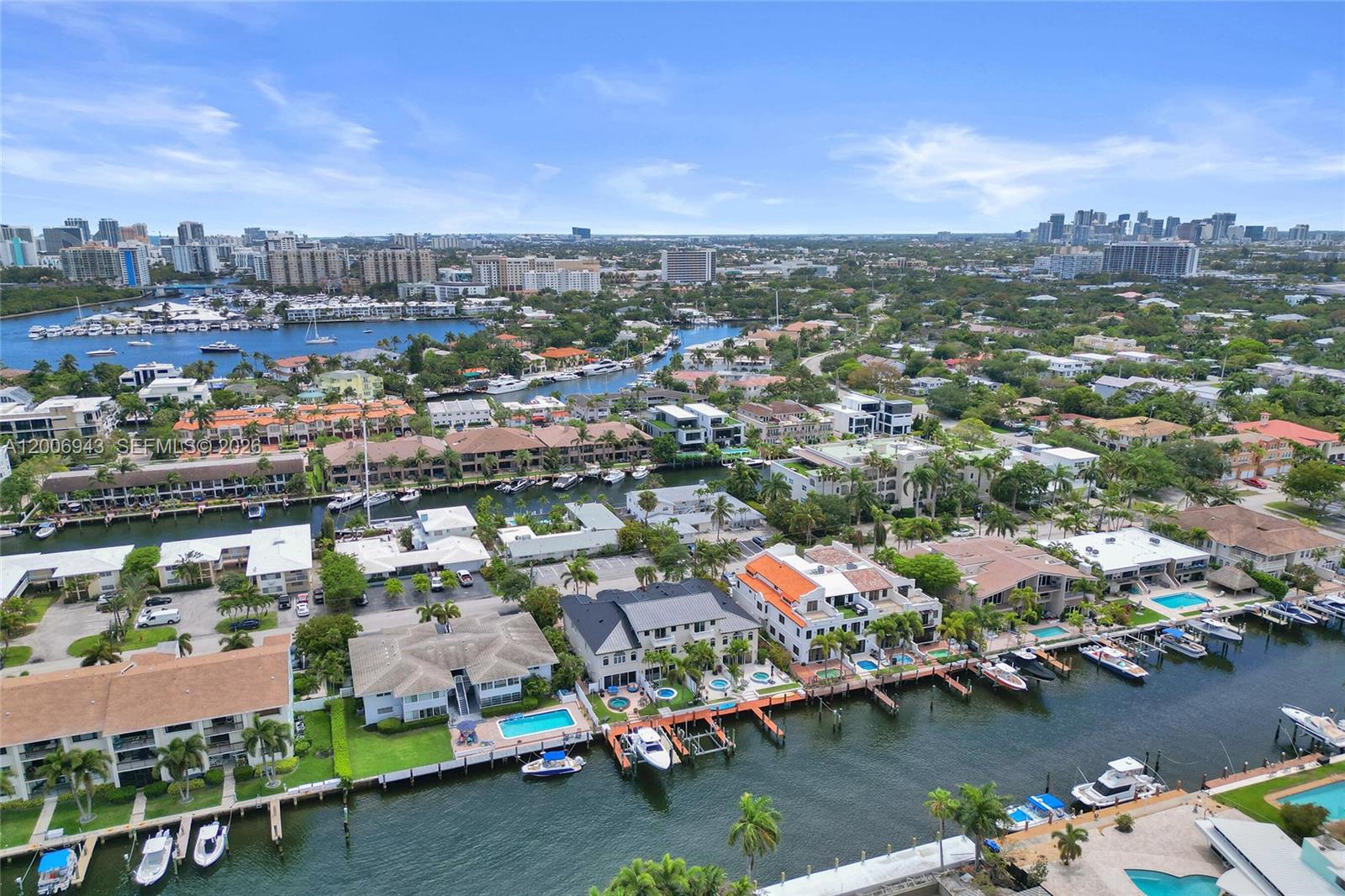 2739 NE 15th St Fort Lauderdale, FL 33304