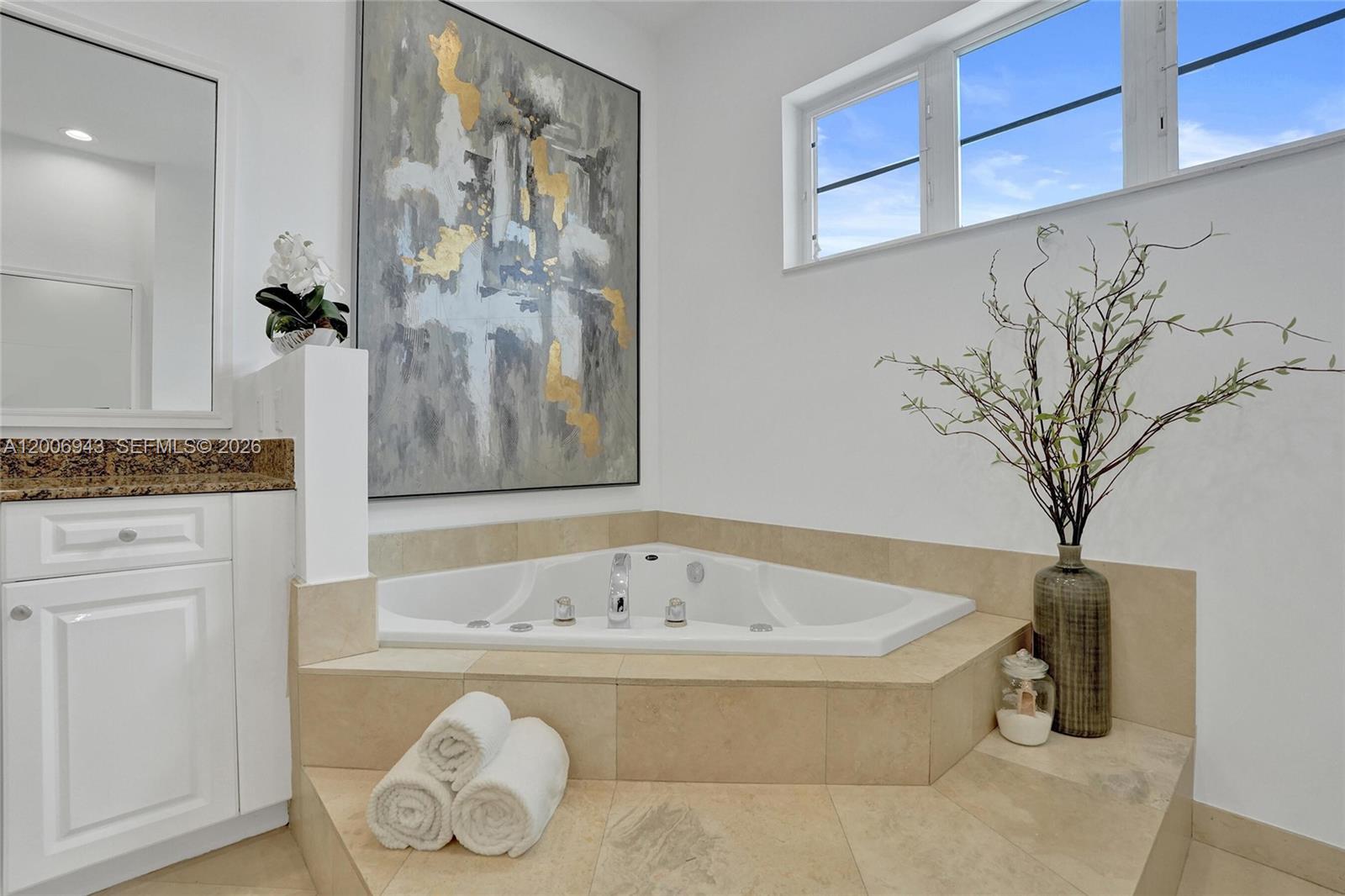 2739 NE 15th St Fort Lauderdale, FL 33304