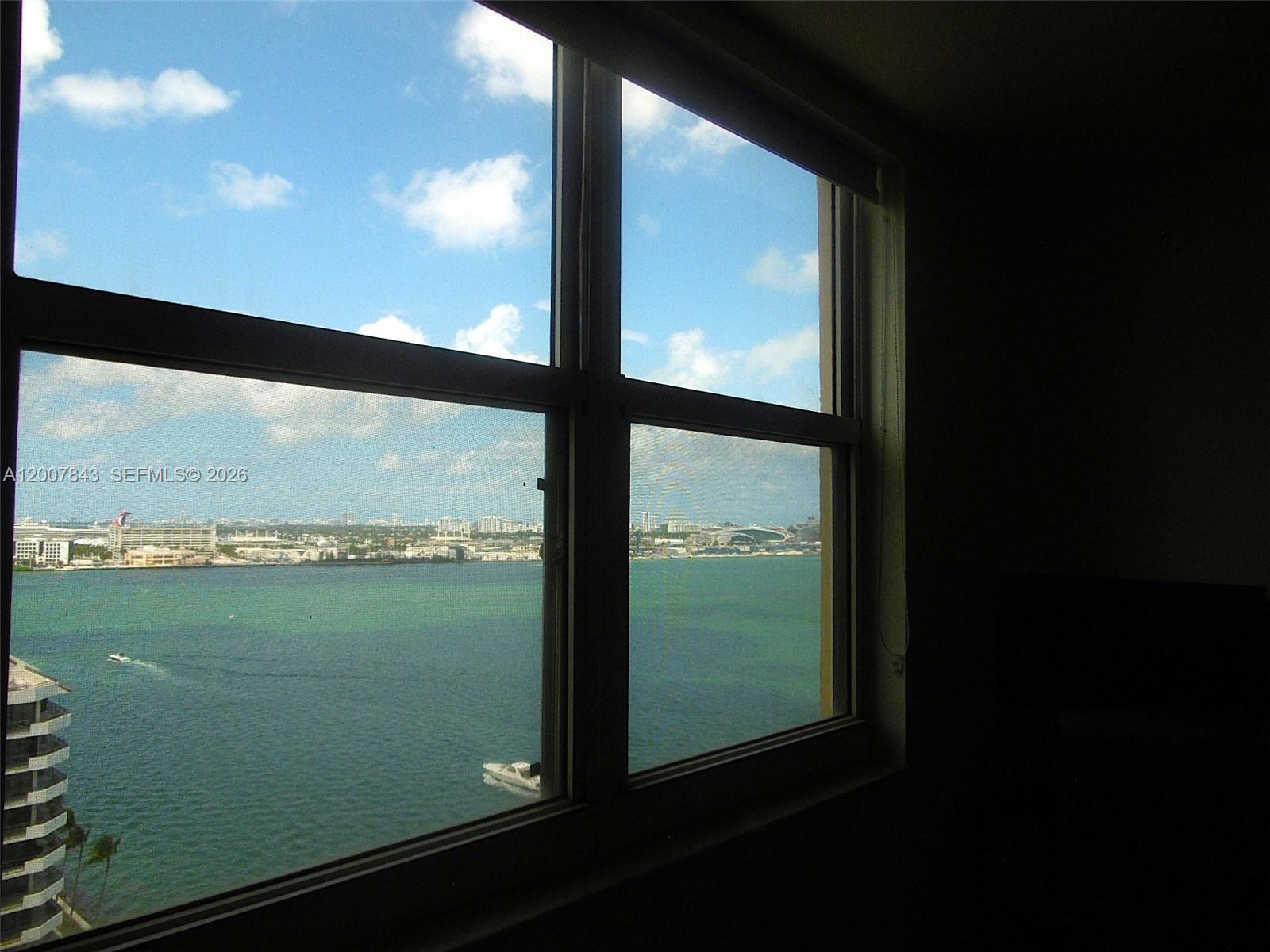 image Isola23