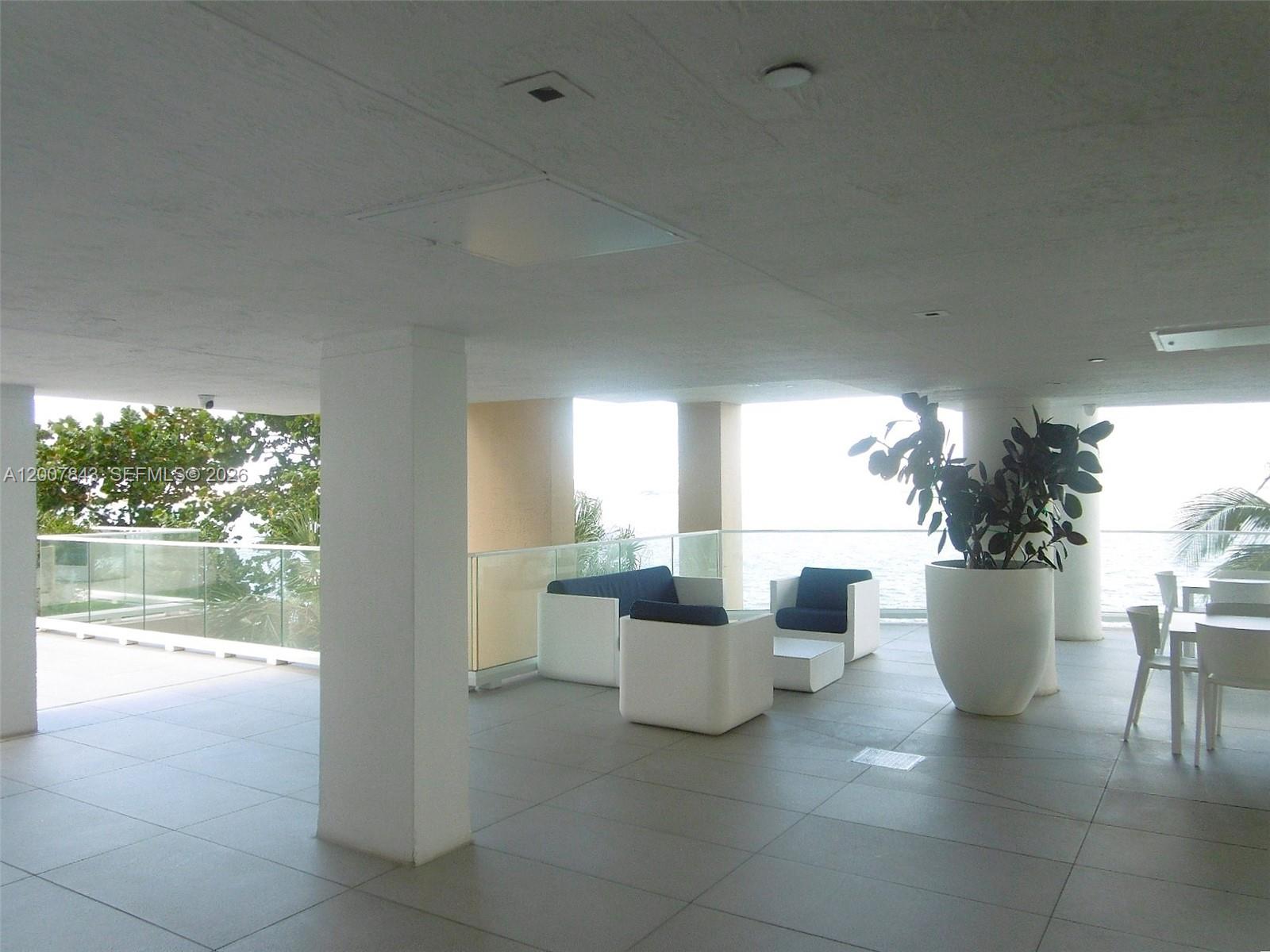 image Isola38
