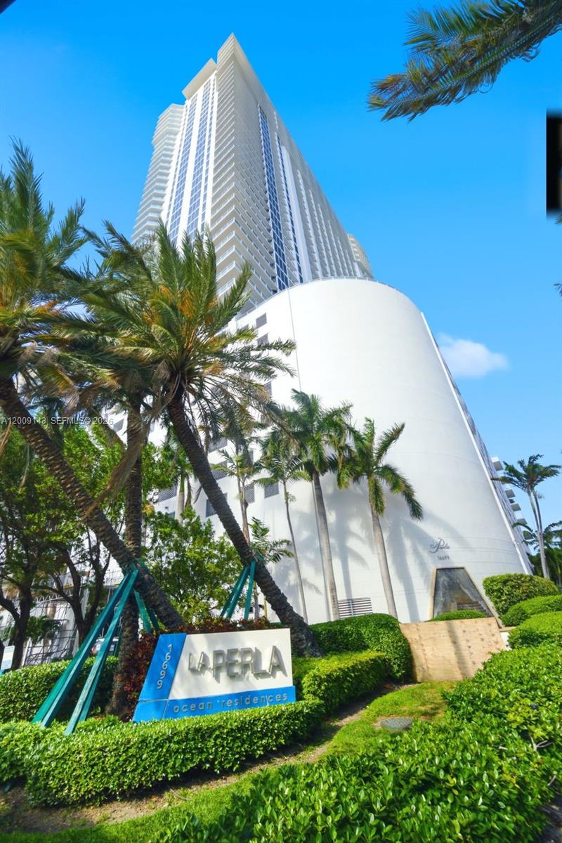 16699 Collins Ave #3802