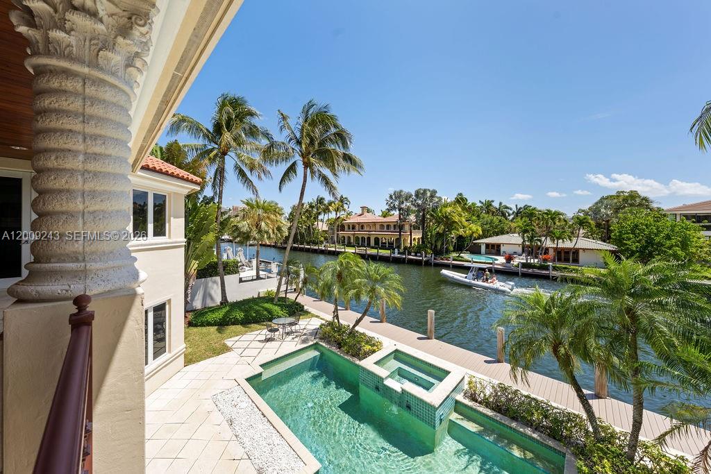 2430 Aqua Vis Blvd Fort Lauderdale, FL 33301