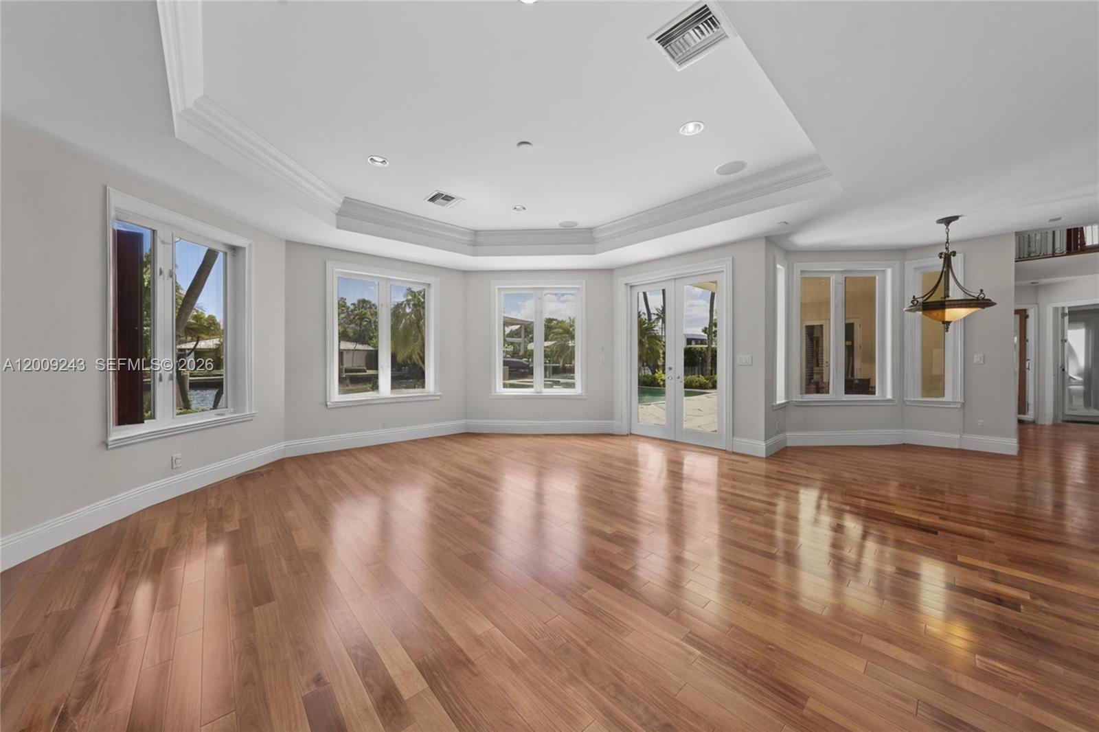 2430 Aqua Vis Blvd Fort Lauderdale, FL 33301