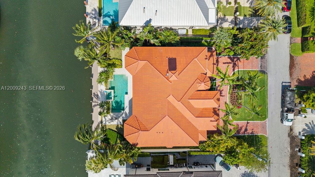 2430 Aqua Vis Blvd Fort Lauderdale, FL 33301
