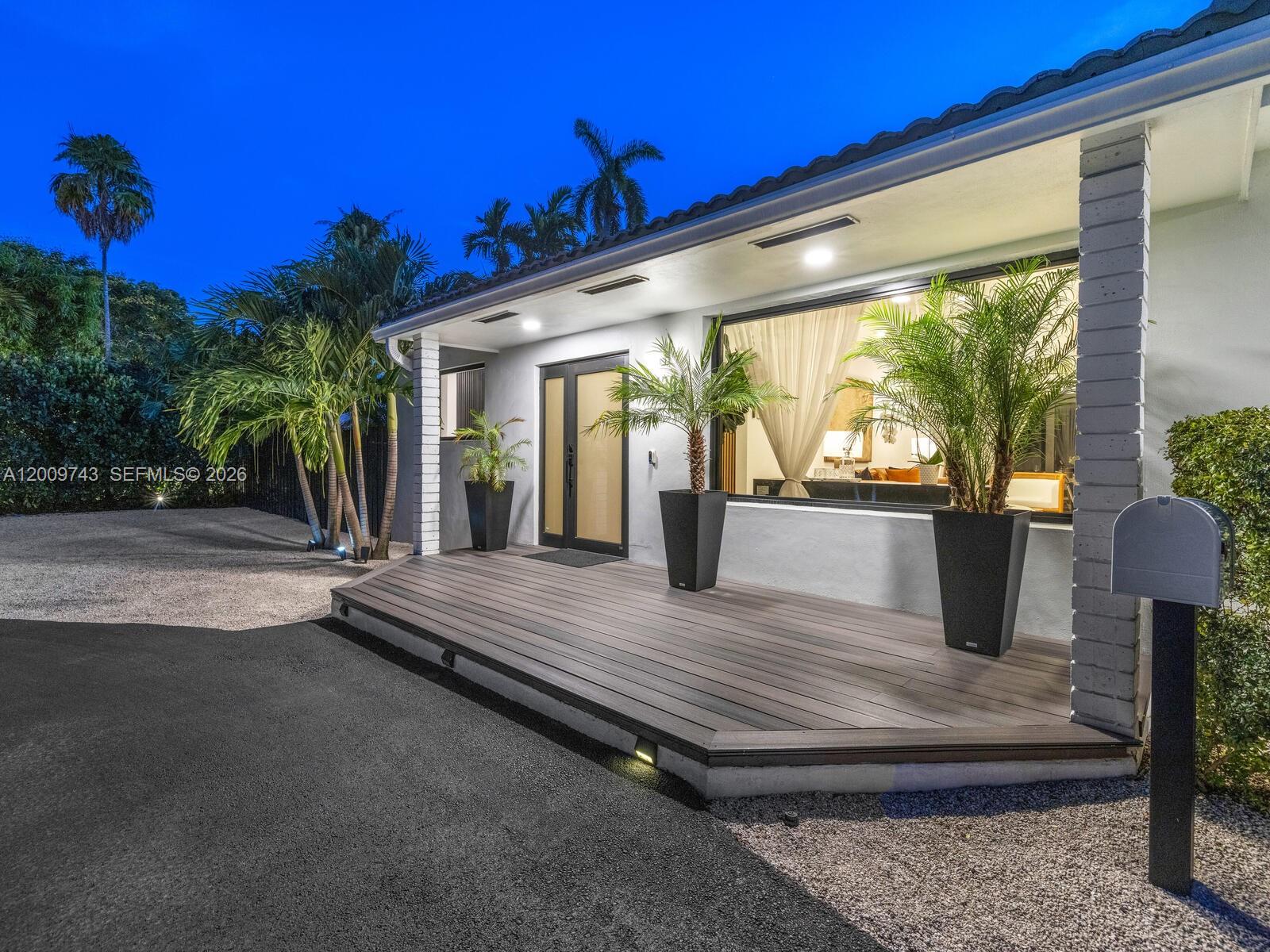 11504 NE 6th Ave Biscayne Park, FL 33161