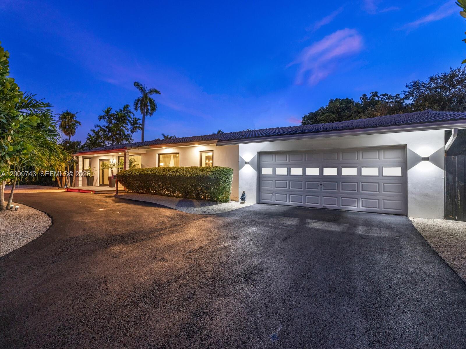 11504 NE 6th Ave Biscayne Park, FL 33161