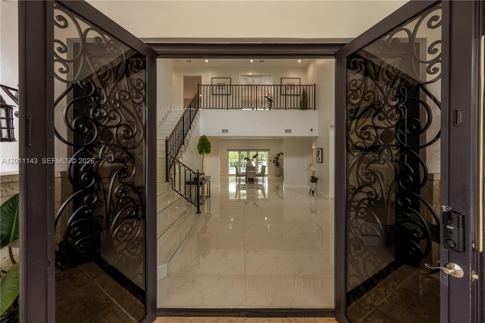 7125 Los Pinos Blvd Coral Gables, FL 33143