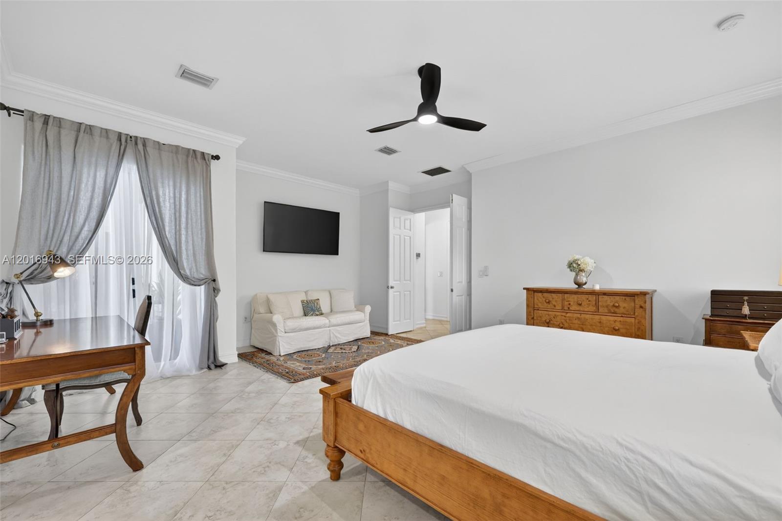 18461 SW 83rd Ave Cutler Bay, FL 33157
