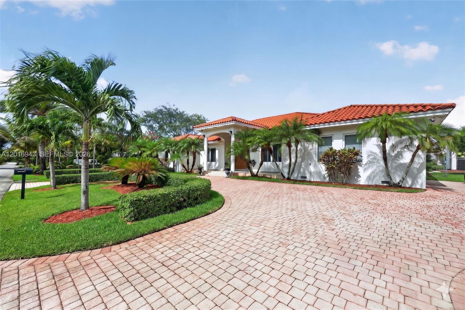 18461 SW 83rd Ave Cutler Bay, FL 33157