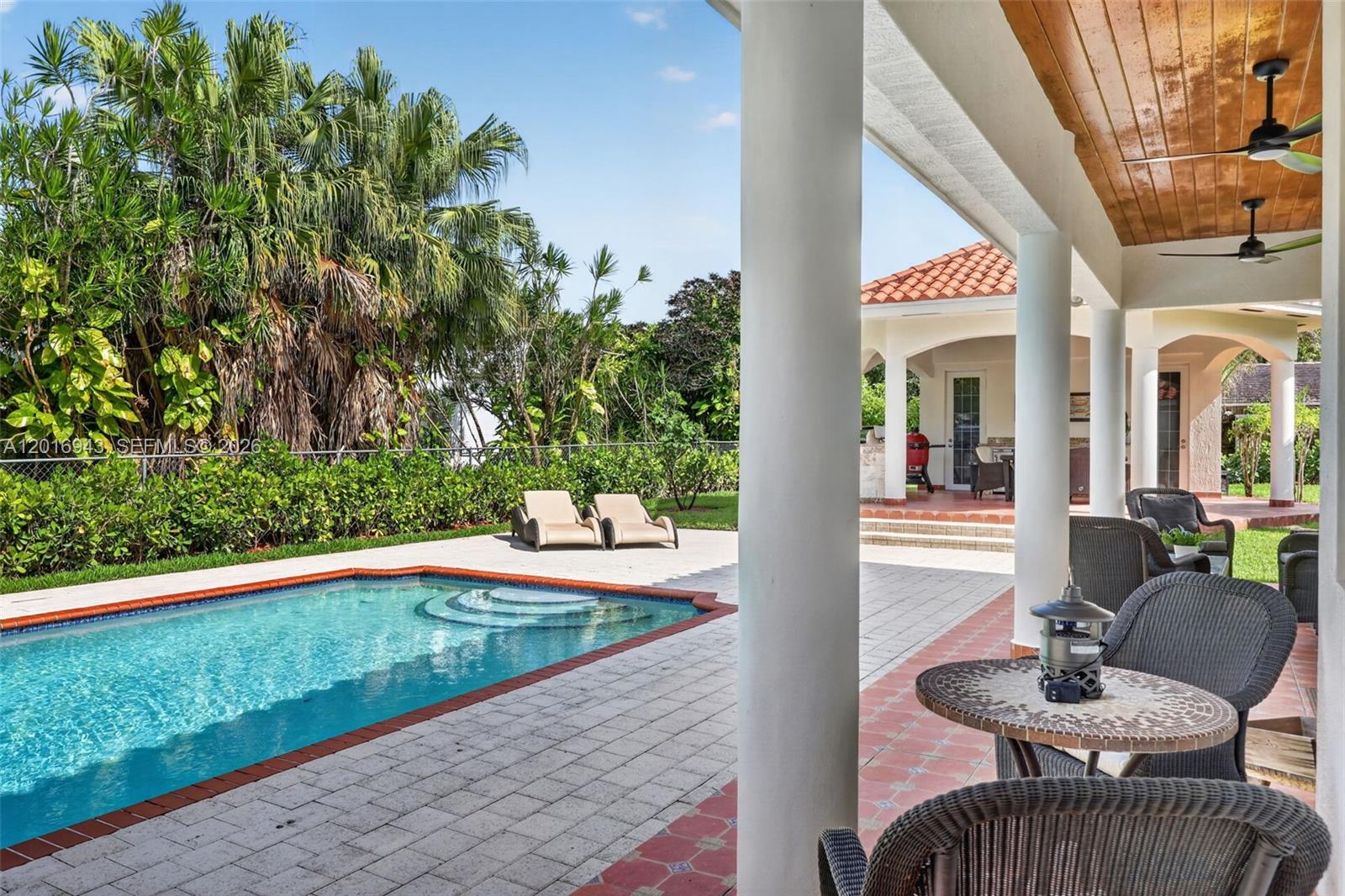 18461 SW 83rd Ave Cutler Bay, FL 33157