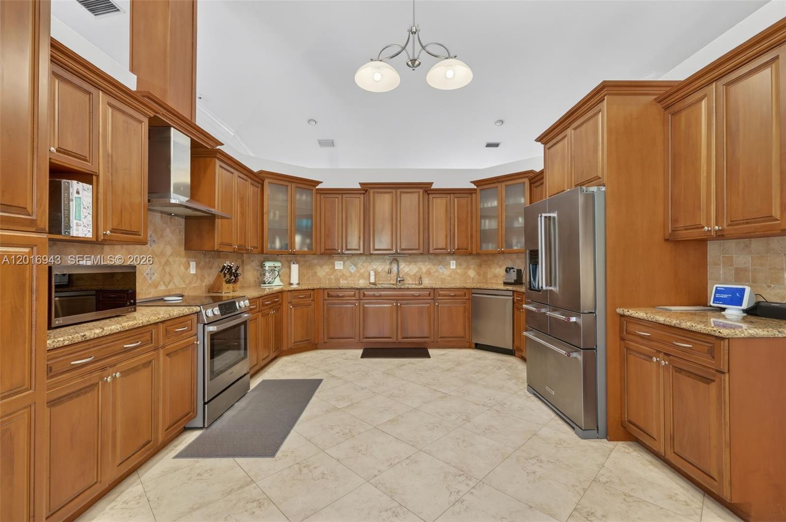 18461 SW 83rd Ave Cutler Bay, FL 33157